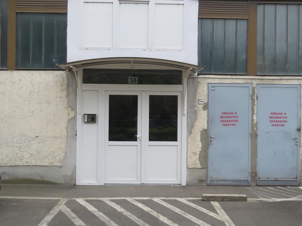 Szofi Apartman Hajdúszoboszló Exterior foto